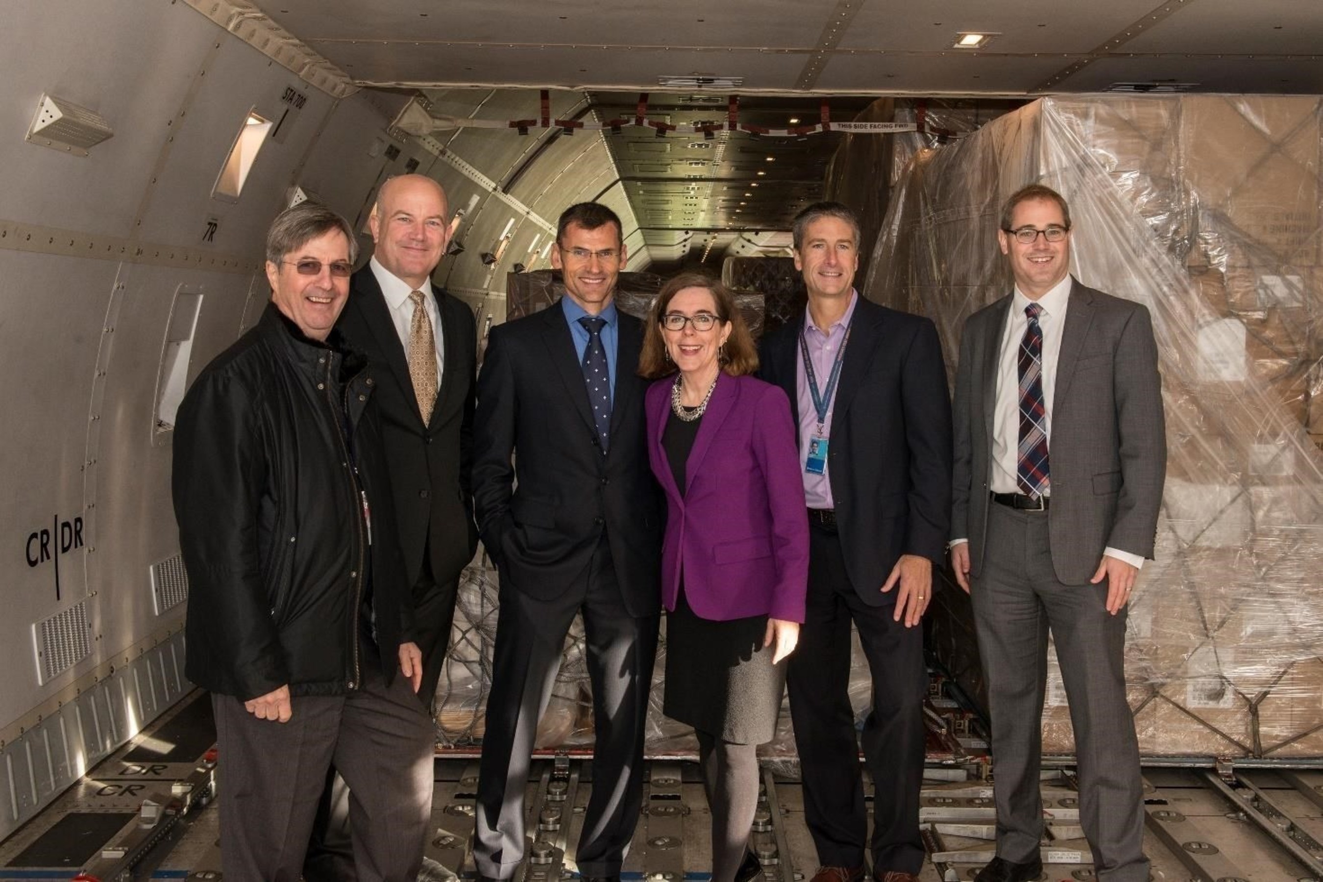 L-R: Bill Wyatt, Port of Portland Executive Director; Curtis Robinhold, Port of Portland Deputy Executive Director; Phillippe LaCamp, Cathay Pacific, Senior Vice President, Americas; Oregon Governor Kate Brown; Keith Leavitt, Port of Portland Chief Commercial Officer; and, Chris Harder, Business Oregon Director.