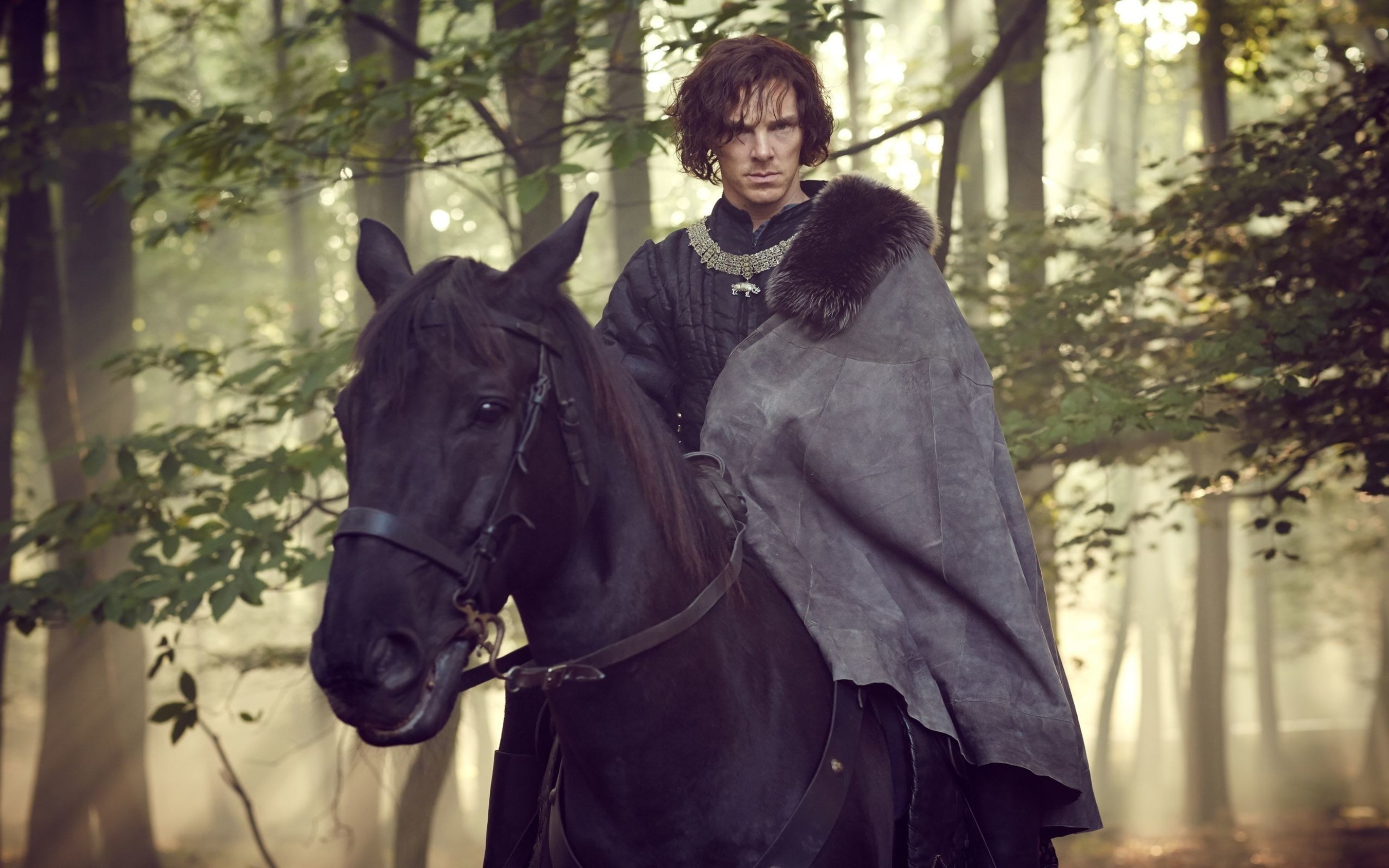 Benedict Cumberbatch (as RICHARD III) in "The Hollow Crown: The Wars of the Roses Henry VI (Part II)." Credit: Robert Viglasky (C) 2015 Carnival Film & Television Ltd