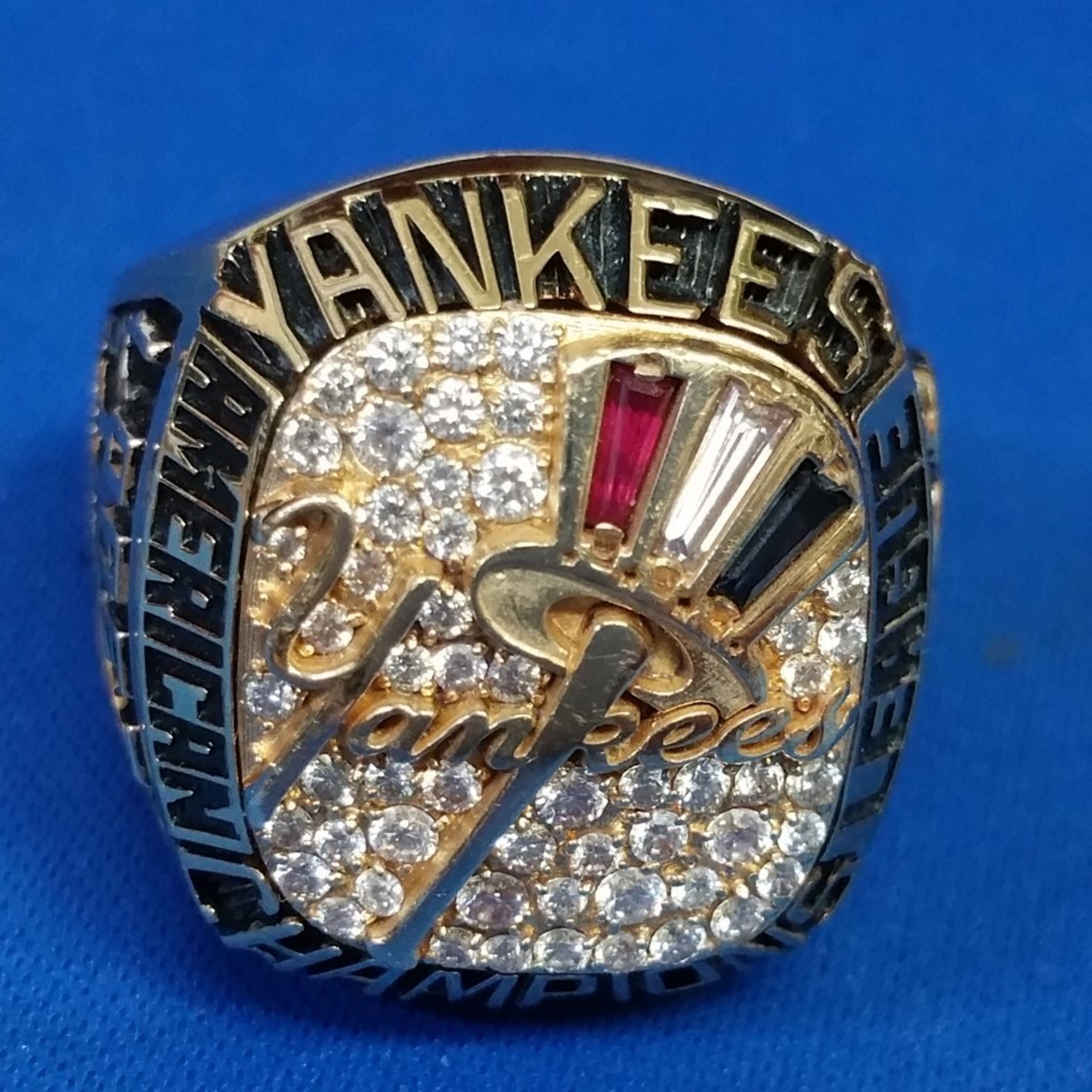 Ten New York Yankees Rings of Legenary Felix Lopez to be sold by Hess Fine Art