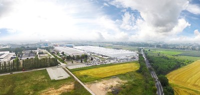 Prologis, Inc., the global leader in industrial real estate, acquired this 610,000 square foot (56,700 square meter) logistics facility in Gliwice, Poland.