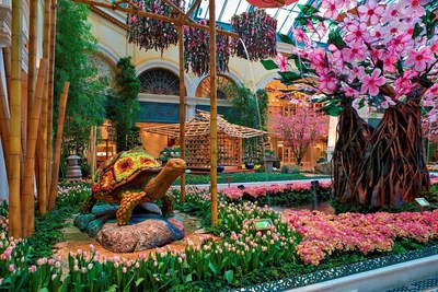 Bellagio Celebrates Japan with First Japanese Garden-Inspired Conservatory Display