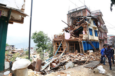 The American Academy of Ophthalmology has established a Nepal Eye Care Relief Fund to support rebuilding ophthalmic services for people in devastated areas. Photo credit: Jessica Lea/DFID