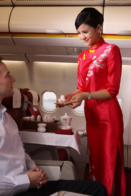 Business class customers traveling on Hainan flights will enjoy a traditional, gourmet tea service.