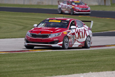 Defending Manufacturer Champion, Kia returns to Mid-Ohio Sports Car Course for Pirelli World Challenge action.