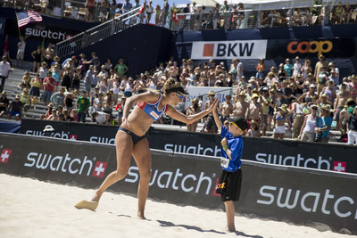 American wildcard April Ross competes during the Swatch Beach Volleyball Major Series in Gstaad, Switzerland on July 10, 2015 (Credit: Samo Vidic/ Limex images)