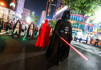 Star Wars The Force Parade Invades Shanghai-2