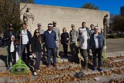 Aimco team members in New York gather to beautify the Brooklyn War Memorial in partnership with The Mission Continues. The volunteer effort is part of Aimco's national initiative to honor veterans.