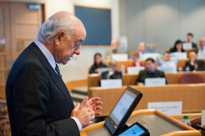 BBVA Chairman and CEO Francisco Gonzalez during the case in the Harvard Business School.