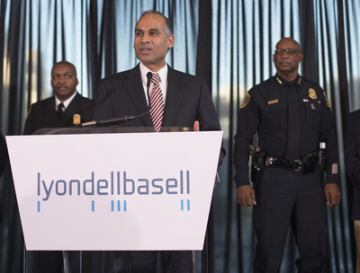 LyondellBasell CEO, Bob Patel, presents checks for $35,000 each to the Fire Fighters Foundation of Houston and the Houston Police Foundation. [Left] Houston Fire Chief Rodney West [Center] LyondellBasell CEO, Bob Patel [Right] Houston Police Chief Charles McClelland