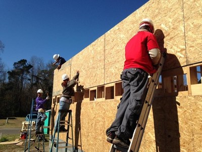 Wounded veterans help build homes in Charleston, South Carolina