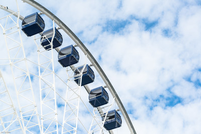 New Navy Pier Ferris Wheel Gondola Installation; Photo Credit: Nick Ulivieri