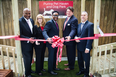 United by the belief that pets and people are better together, URI and Purina are helping to reduce barriers to safety for families with pets in domestic violence situations.