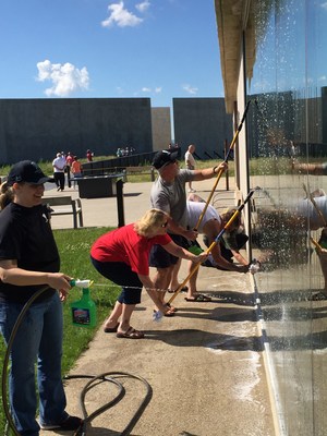 Wounded Warrior Project Alumni participate in a clean-up operation at the United 93 Memorial in Stoystown, PA, during a recent Alumni Program event.