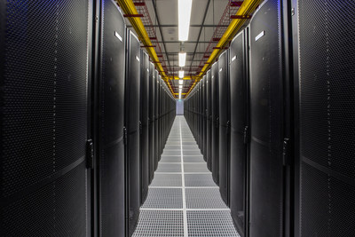 Colocation hall within Equinix IBX(R) data center in Sydney, known as SY4