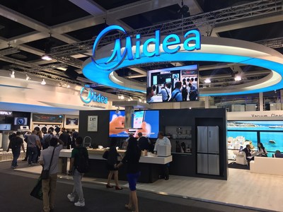 Midea's booth at IFA 2016 displays the latest of Midea's product portfolio, providing an opportunity for visitors to have a first-hand experience of the surprisingly friendly products.