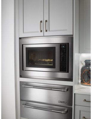 New Jenn-Air(R) Built-In/Countertop Convection Microwave Oven