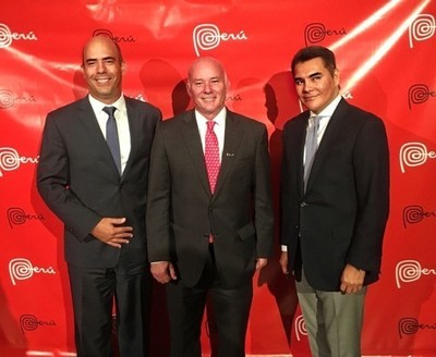 Mr. Jose Antonio Gomez Bazan, Peruvian Minister of Foreign Commerce and Tourism Eduardo Ferreyros, and Mr. Xavier Equihua