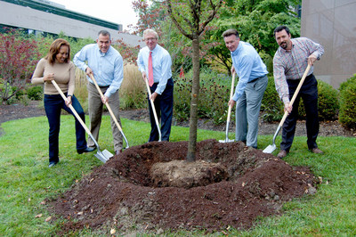 Wyndham Million Trees Project partners plant the symbolic one millionth tree on the Parsippany, NJ campus of Wyndham Worldwide, Sept. 30, 2016. R-L: Faith Taylor, Senior Vice President, Corporate Social Responsibility, Wyndham Worldwide; Dan Lambe, President, Arbor Day Foundation; Steve Holmes, Chairman and CEO, Wyndham Worldwide; Franz Hanning, President and CEO, Wyndham Vacation Ownership; and Matt Harris, CEO, Arbor Day Foundation.
