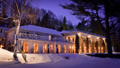 Manoir Hovey, a member of Relais & Chateaux, was built in 1900 and inspired by George Washington's Mount Vernon home. The year round destination is especially enchanting in the winter. Guests enjoy complimentary ice fishing lessons on the frozen lake with a local guide, along with artisanal pizza, cooked on a wood stove on skis, and hot beverages. Cross country skiing, snow shoeing, ice skating, also are available on the property.