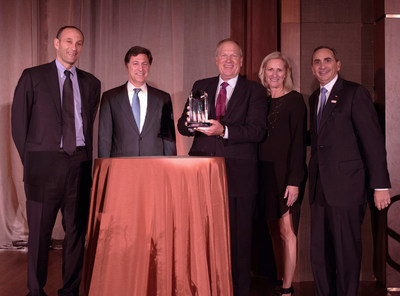 Keep America Beautiful honored Honeywell and its Chairman and CEO David M. Cote with the 2016 Vision for America Award for its corporate commitment to sustainability. (Pictured from left to right) Vision for America Award Dinner Co-Chairs Kenneth M. Jacobs, Chairman and CEO, Lazard, and Blair Effron, Co-Founder and Partner, Centerview Partners; David M. Cote, Chairman and CEO, Honeywell; Jennifer Jehn, President and CEO, Keep America Beautiful; and Howard Ungerleider, Vice Chairman and CFO of The Dow Chemical Company and Keep America Beautiful Board of Directors Chairman. (Photo by Kate Eisemann, Kate Eisemann Photography)