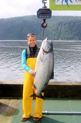 Jennifer Porter crowned winner with a 50.6-pound Chinook at Waterfall Resort