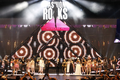 Usher, CoCo Lee, Charli XCX on Stage for Finale, Shanghai, 14th Oct 2016, First Fashion Rocks in Asia presented by APAX LIVE