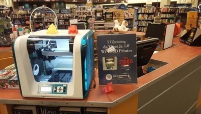 Barnes & Noble stores host 3D printing demos and workshops featuring XYZprinting's da Vinci Jr. 1.0 WiFi 3D Printers at Mini Maker Faire Nov. 5-6.