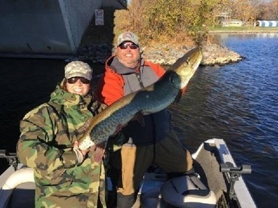 Wounded warriors faced the chill of the Minnesota lakes for an amazing day of Muskie fishing, hosted by Wounded Warrior Project.